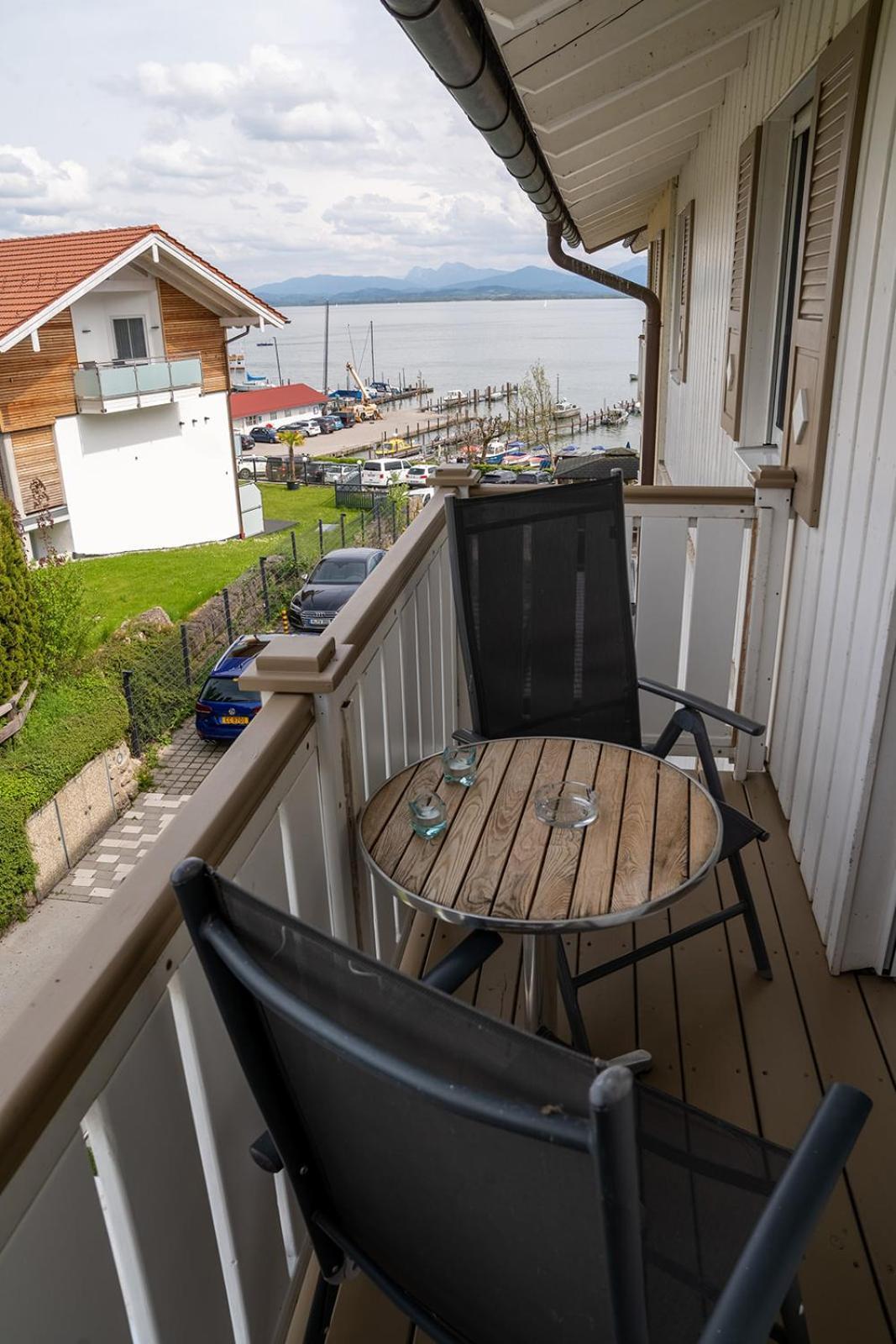 Chiemseestern Vacation & Recreation "Adults Only" Gstadt am Chiemsee Chambre photo